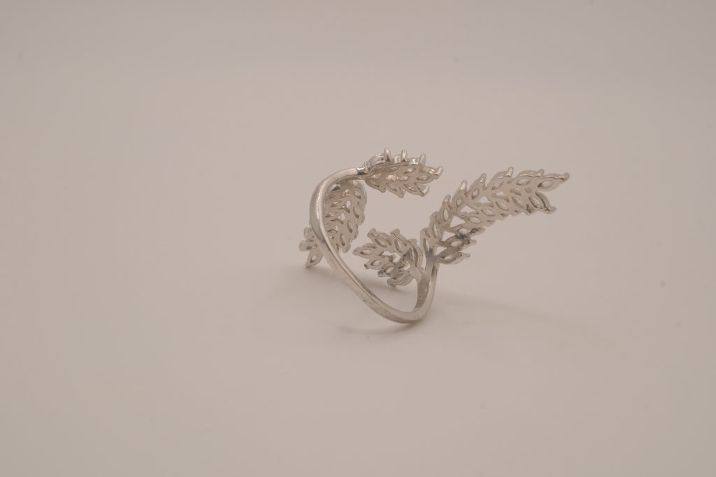 Marquise-cut cubic zirconia leaf branch open statement ring