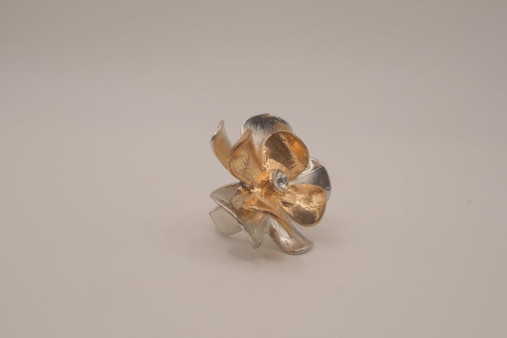 Two-tone floral statement ring