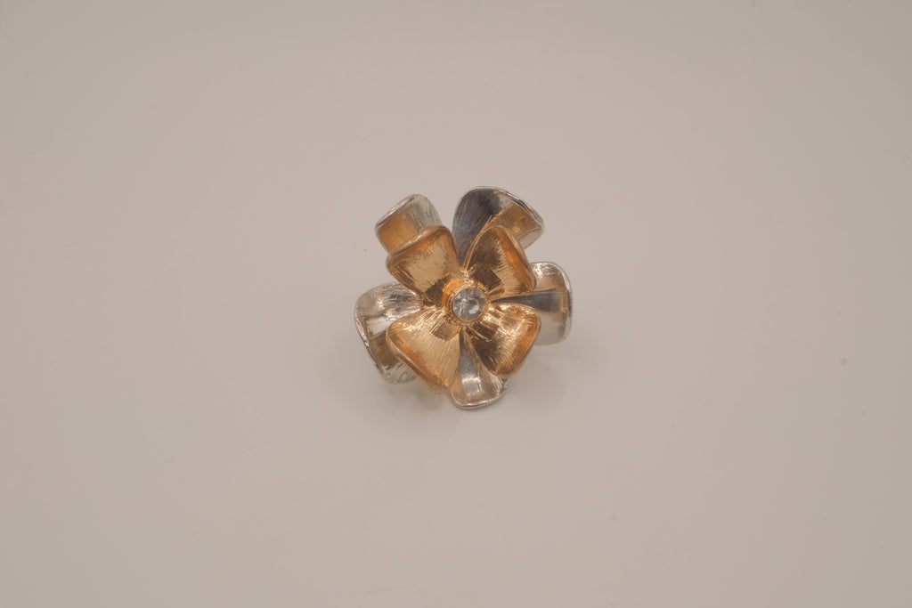 Two-tone floral statement ring