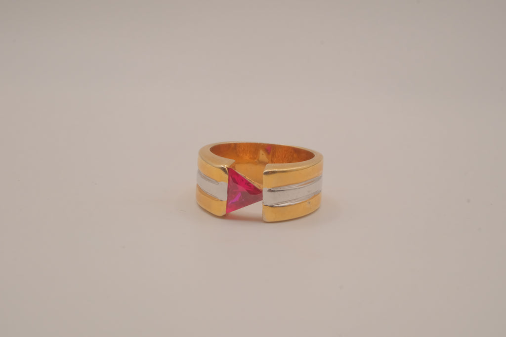 Two-tone gold bypass band&nbsp;