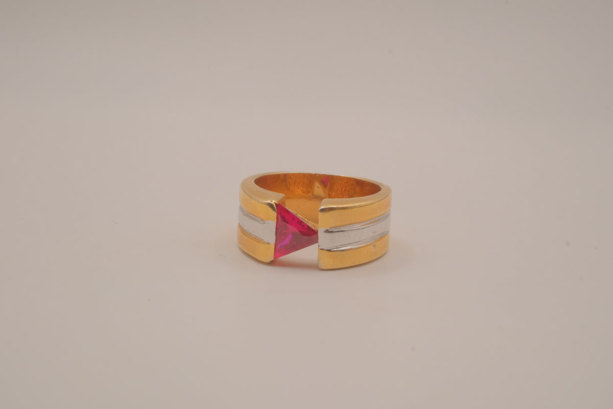 Two-tone gold bypass band&nbsp;