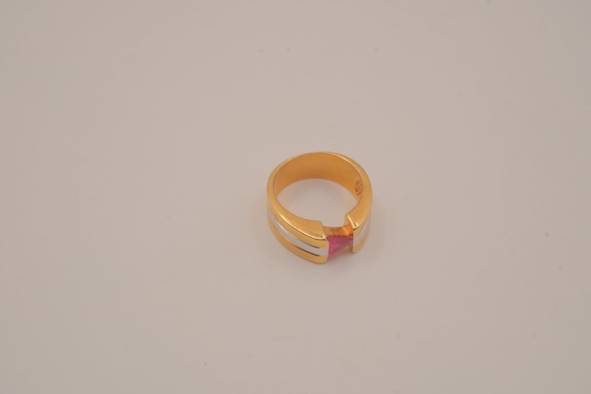 Two-tone gold bypass band&nbsp;