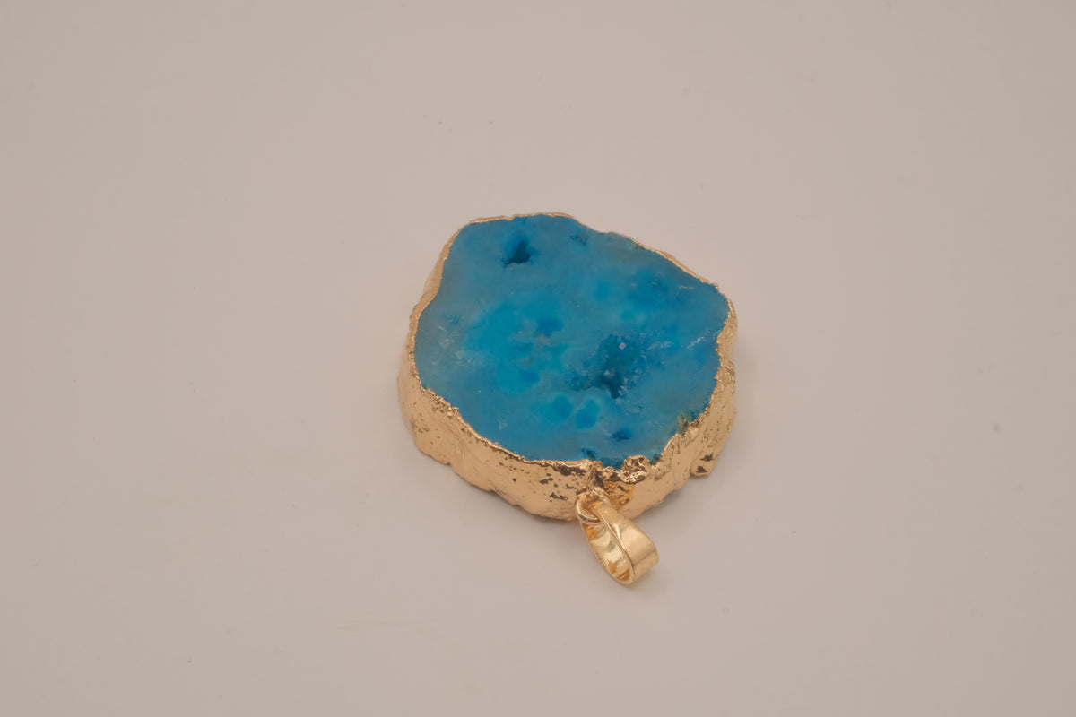 Blue agate geode slice pendant&nbsp;