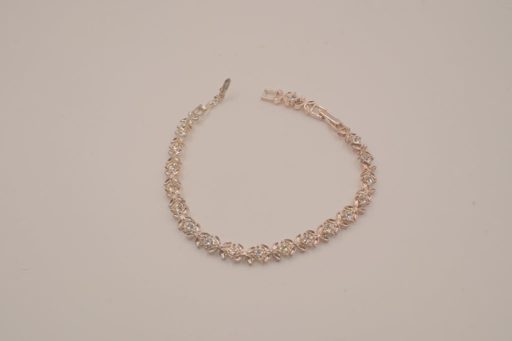 Vintage Avon Silver tone tennis bracelet