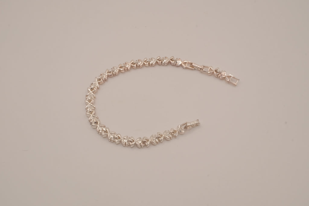 Vintage Avon Silver tone tennis bracelet