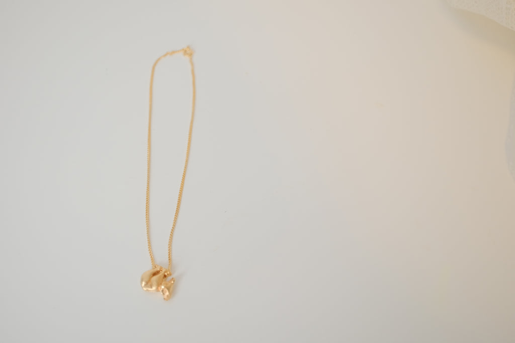 Gold toned Koala near pendant chain