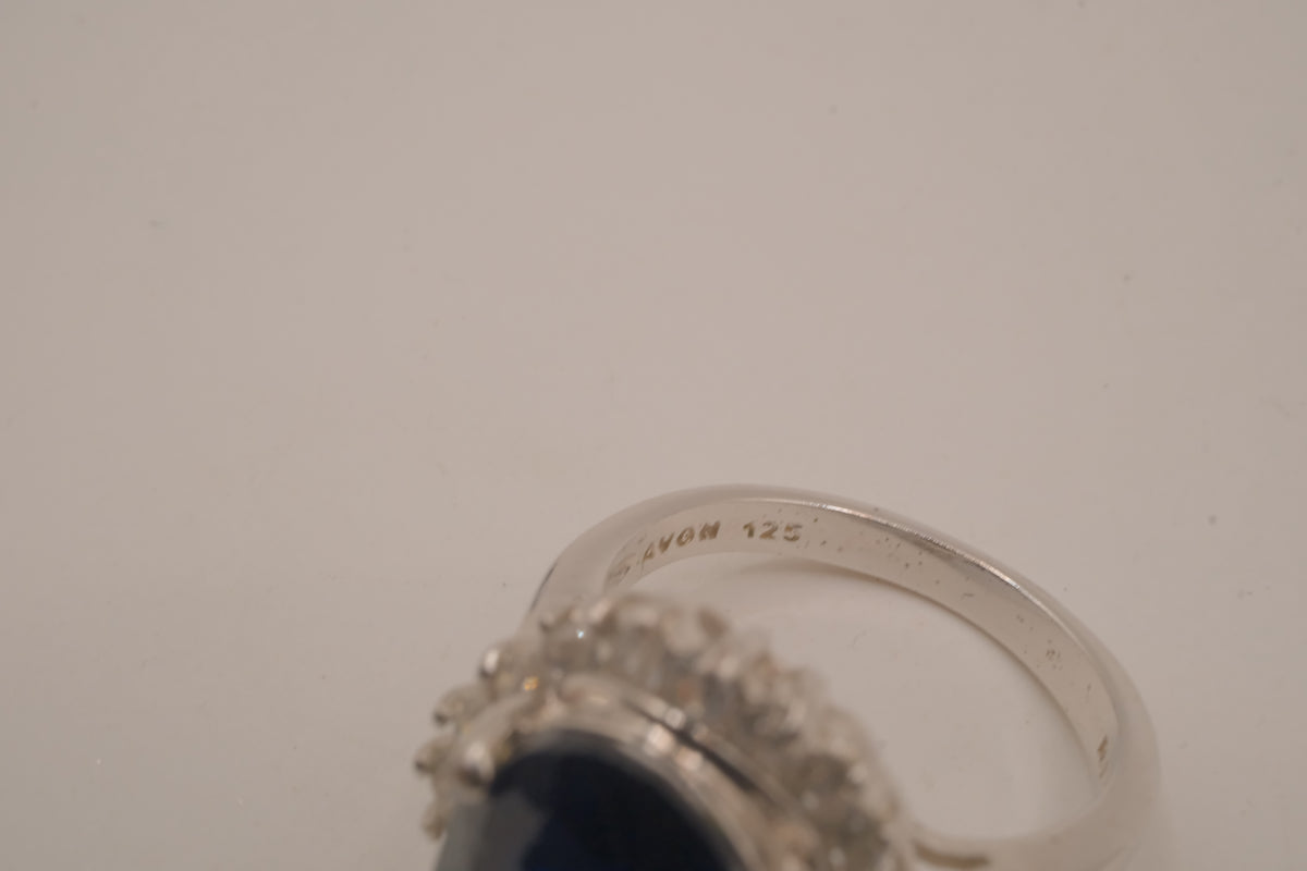 Vintage Avon "Majestic Princess" cocktail ring