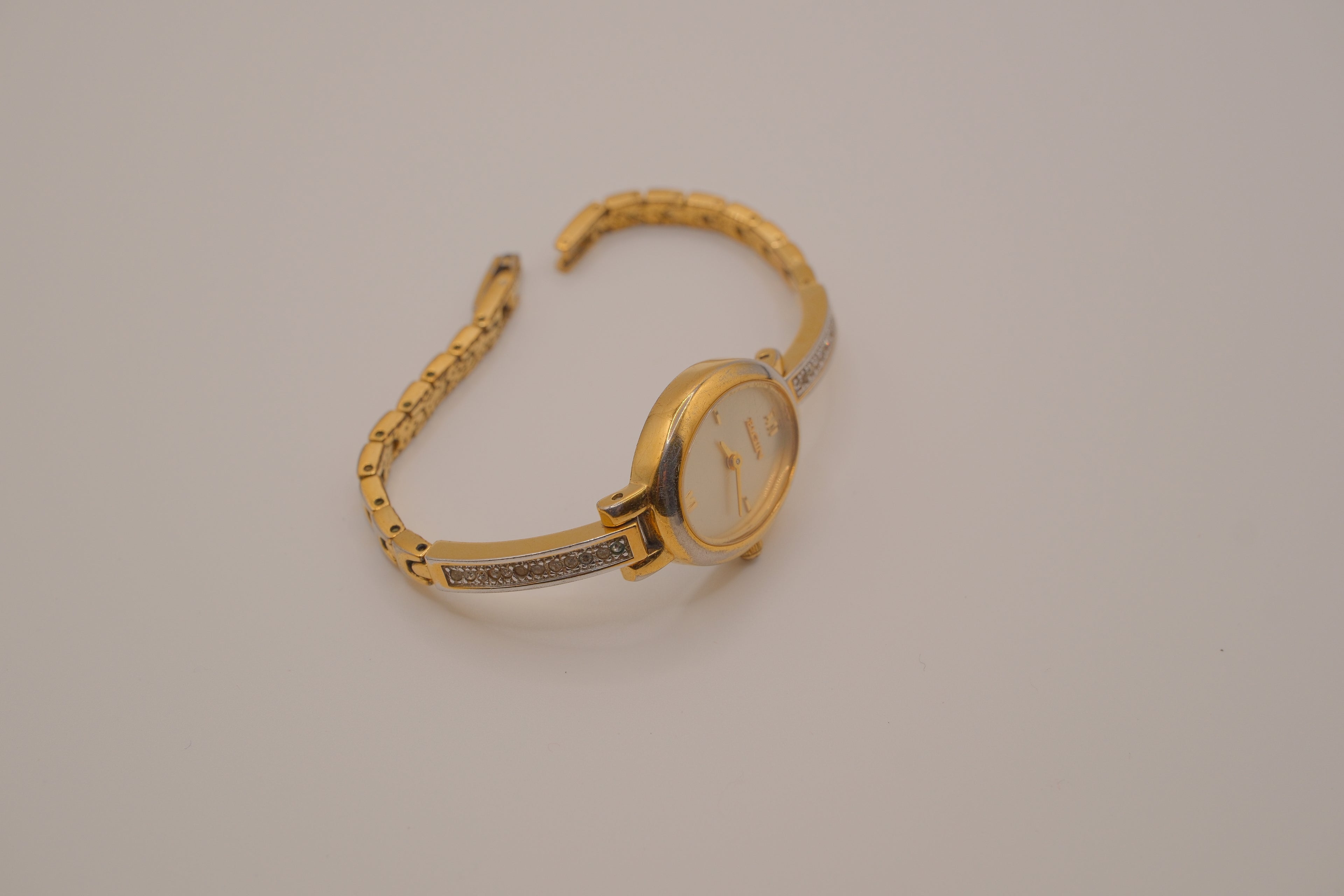 Vintage Elgin ladies' quartz Multi Tone watch