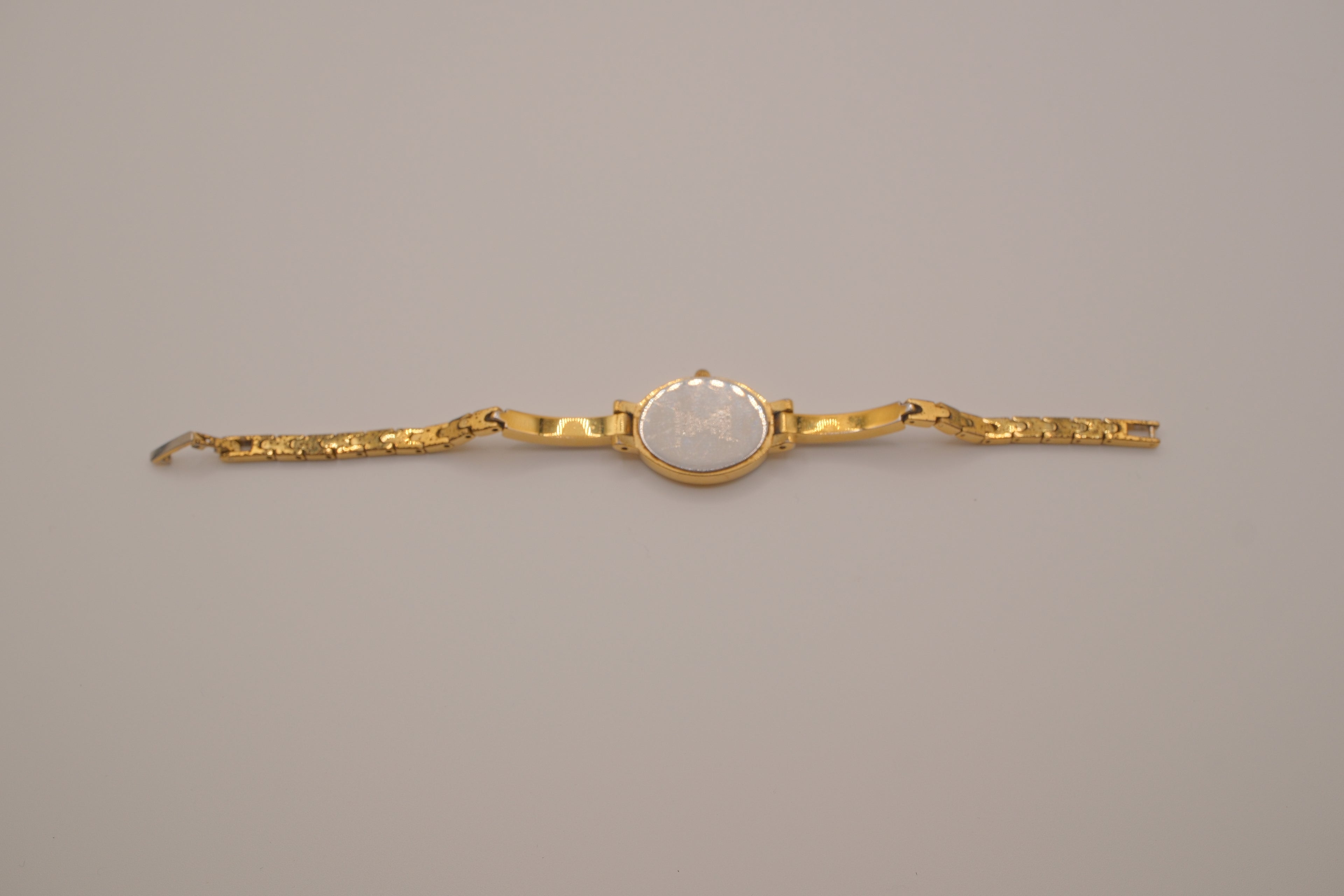 Vintage Elgin ladies' quartz Multi Tone watch