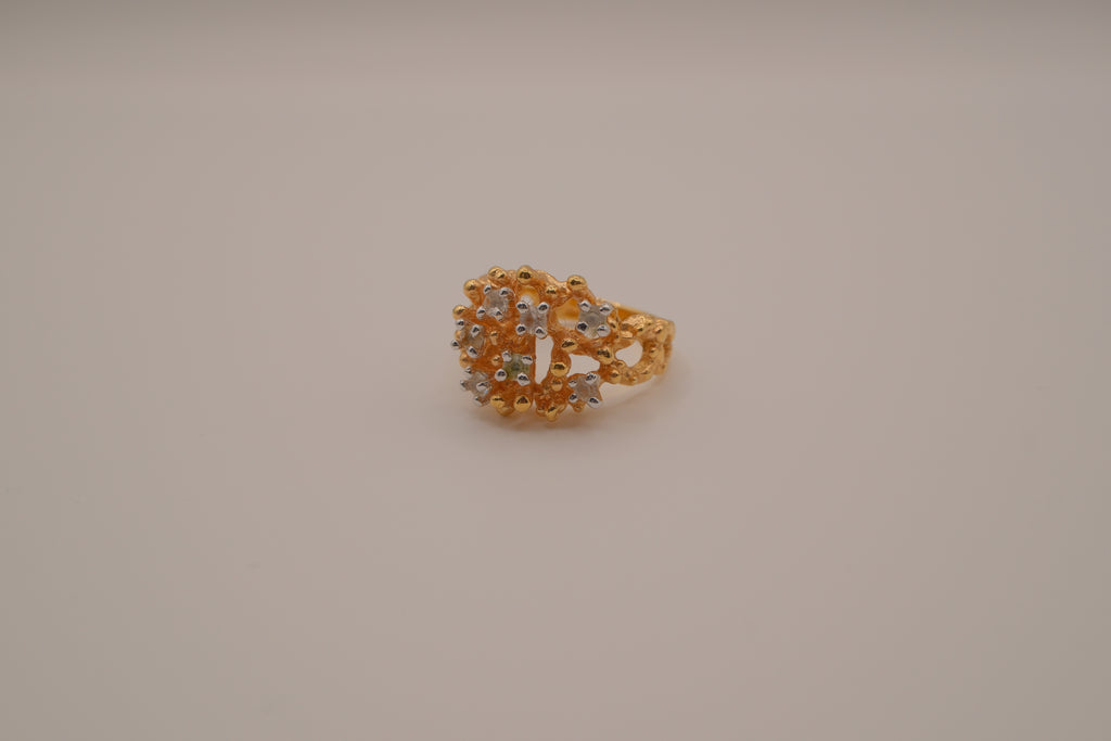 Vintage gold cluster cocktail ring