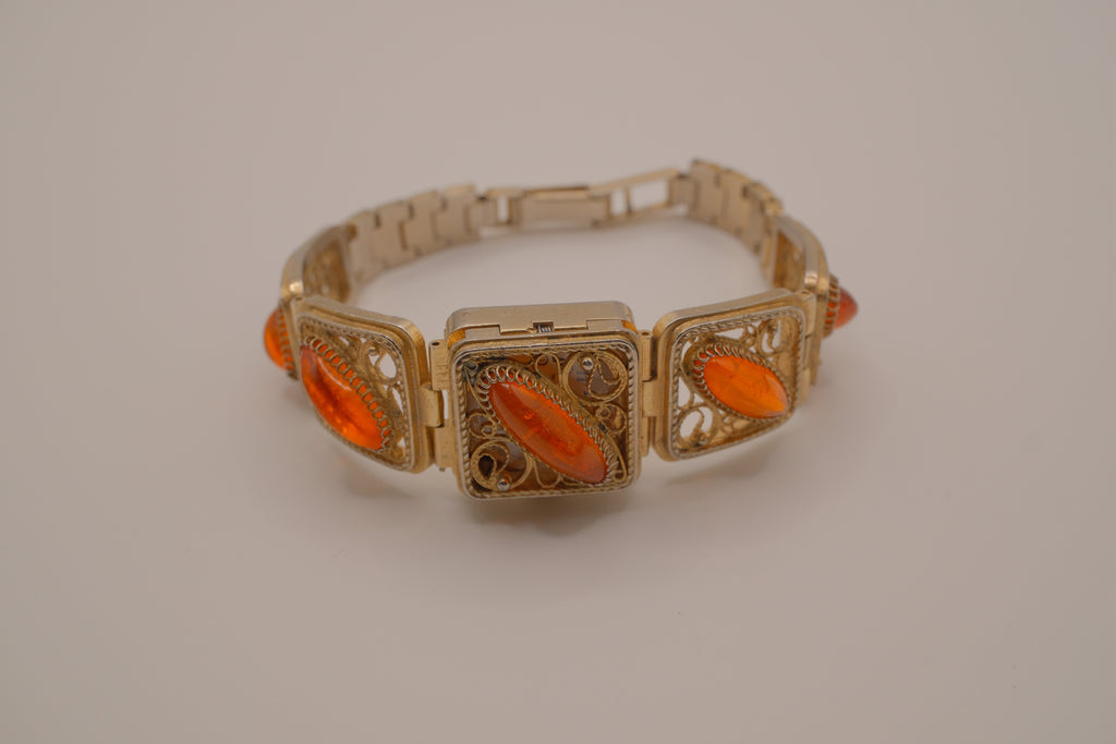 Vintage Chaika (Чайка) flip-top "peek-a-boo" bracelet watch