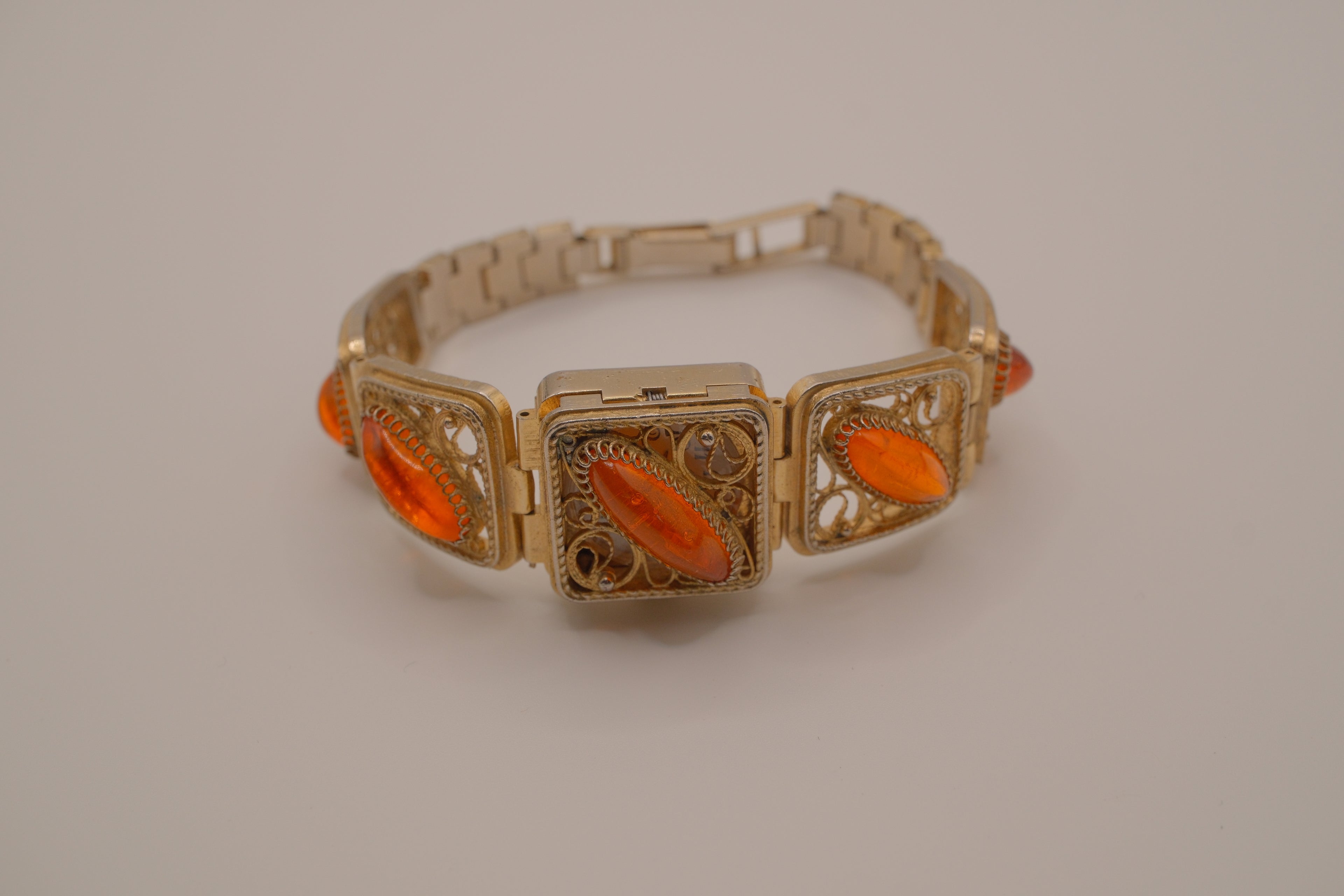 Vintage Chaika (Чайка) flip-top "peek-a-boo" bracelet watch