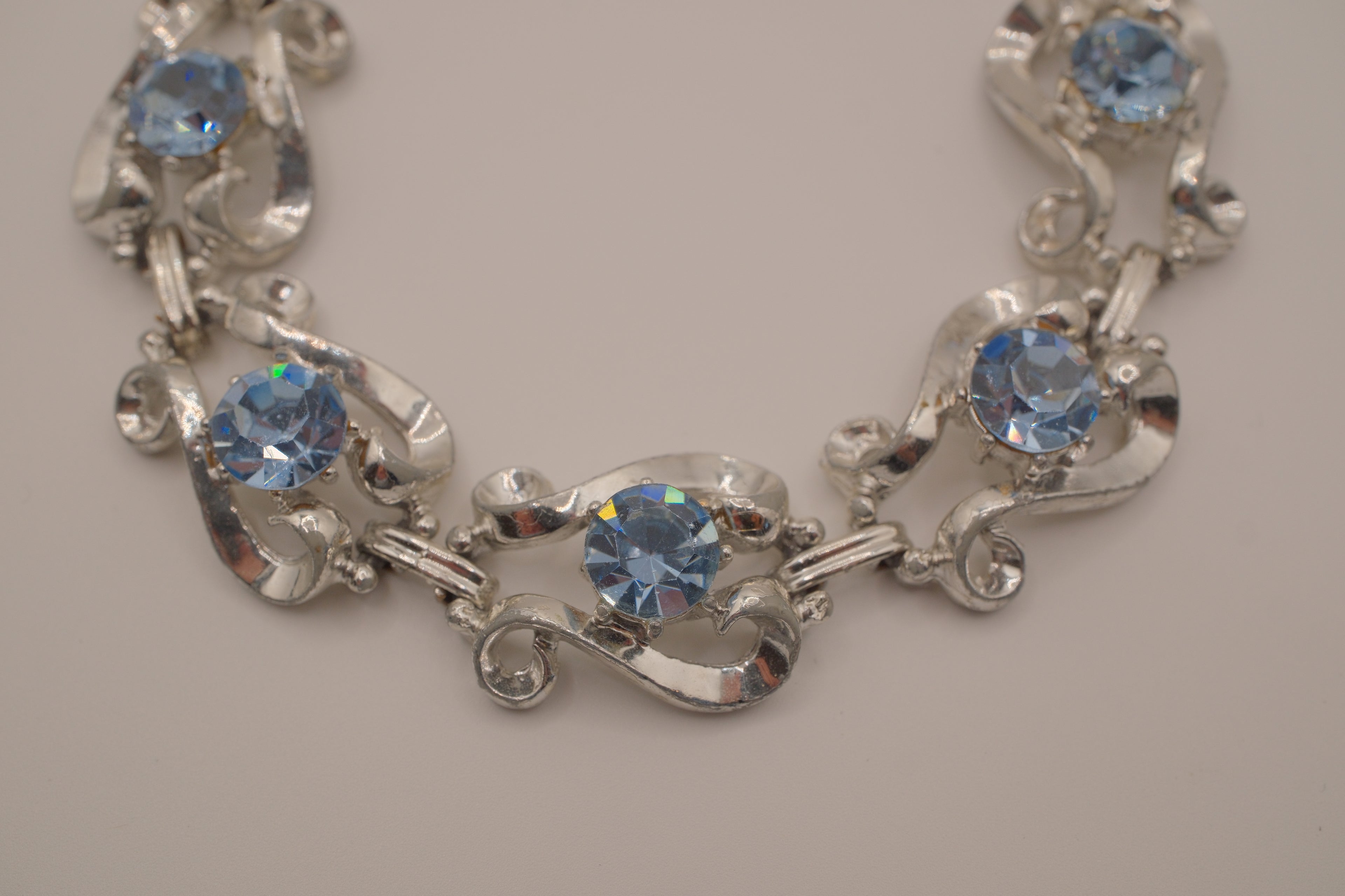 Vintage Blue Rhinestone Silvertone Link Bracelet