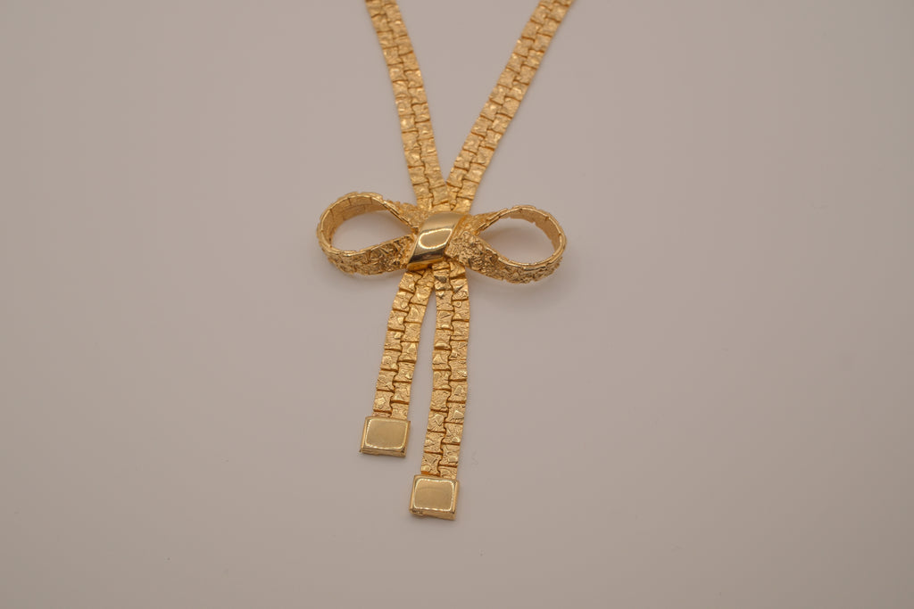 Vintage gold-tone bow necklace