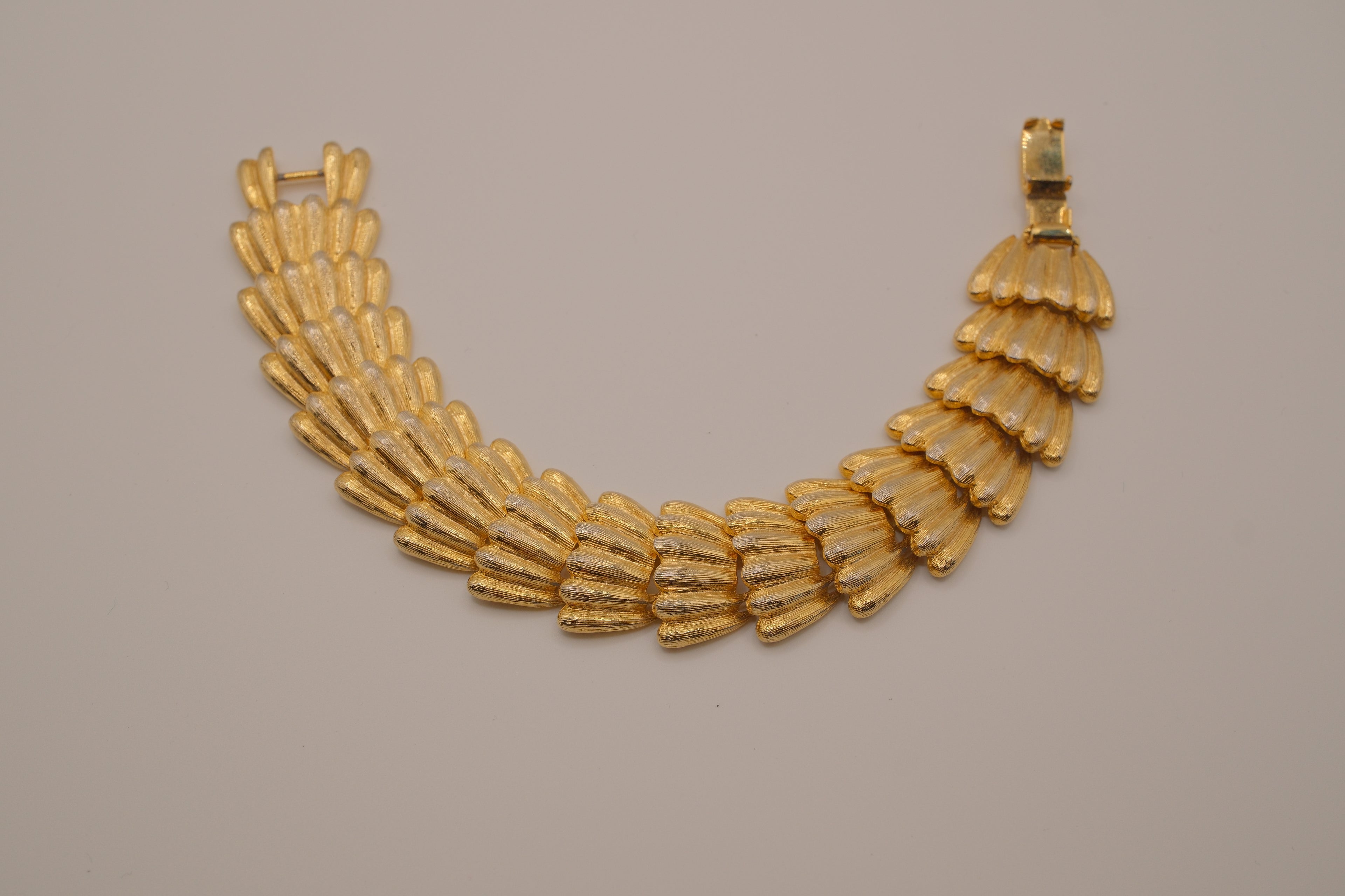 Vintage chunky gold-tone link bracelet