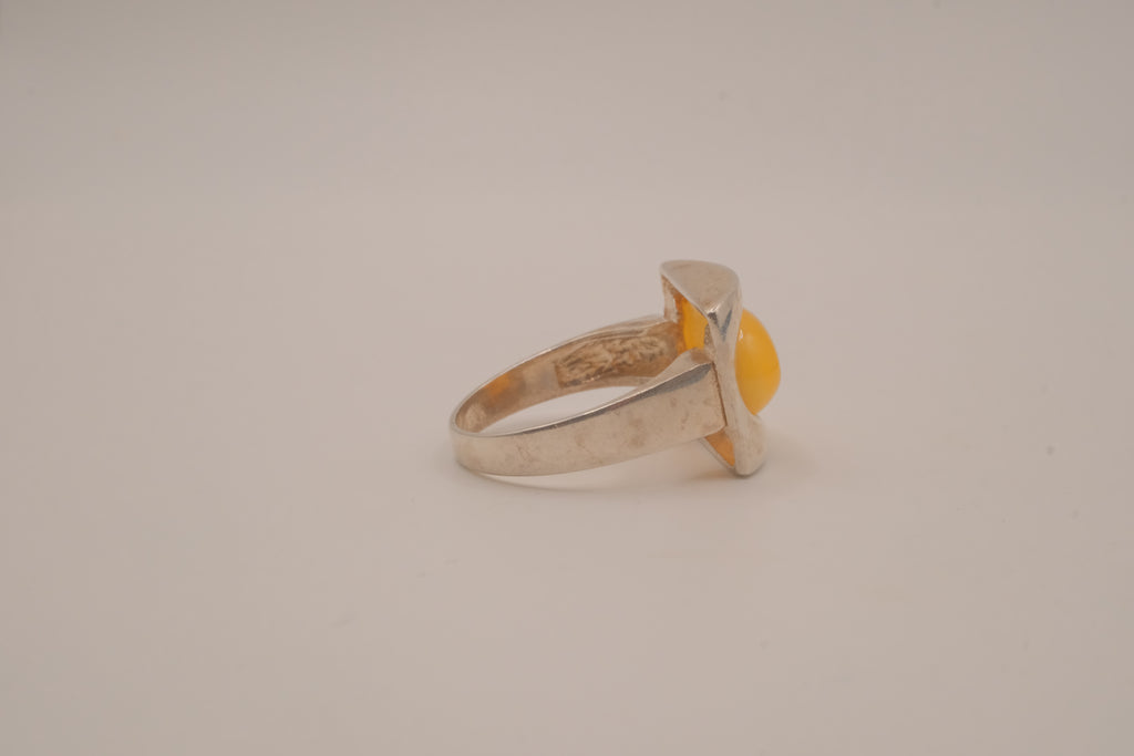 Vintage modernist sterling silver Amber ring