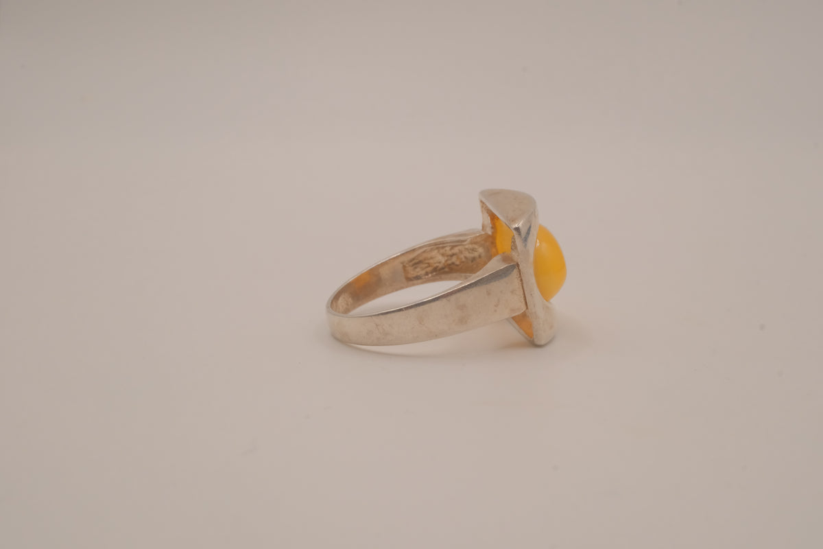Vintage modernist sterling silver Amber ring