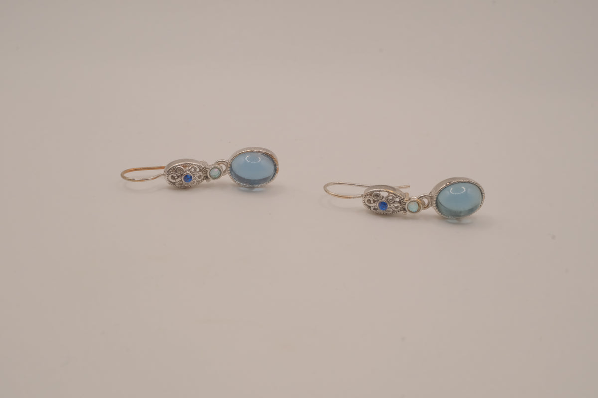 Vintage Avon chandelier dangle earrings