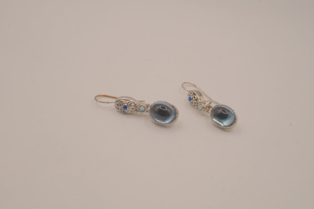 Vintage Avon chandelier dangle earrings