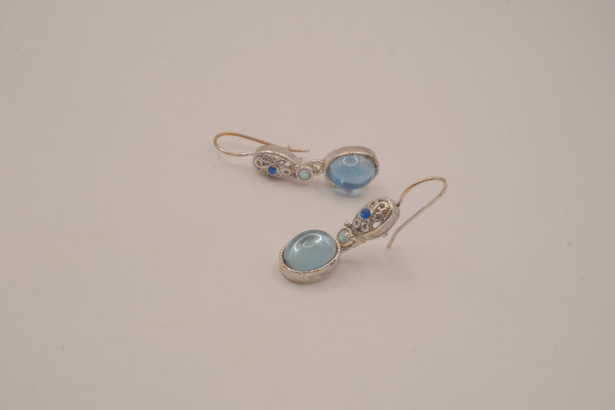 Vintage Avon chandelier dangle earrings