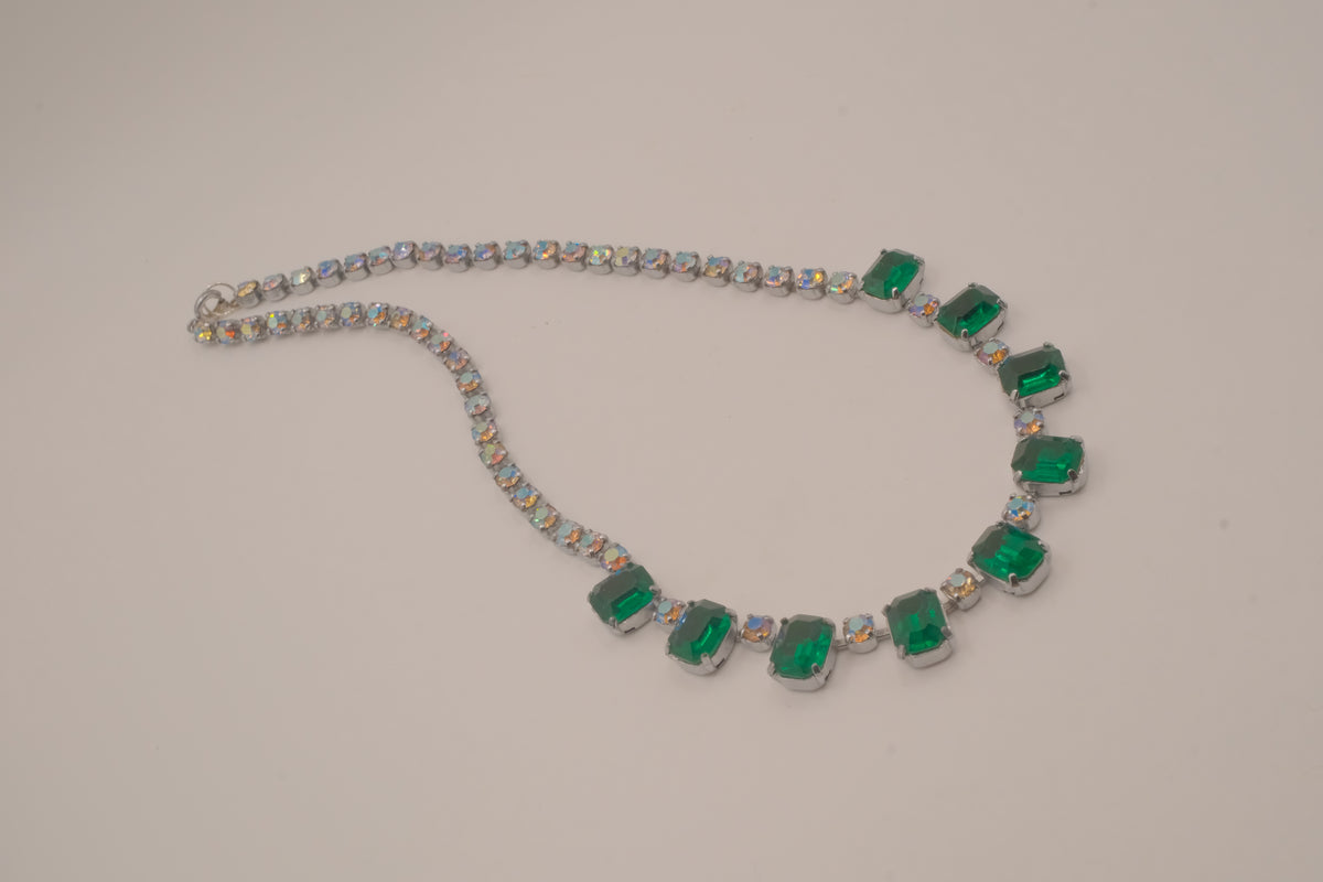 Vintage emerald rhinestone choker necklace