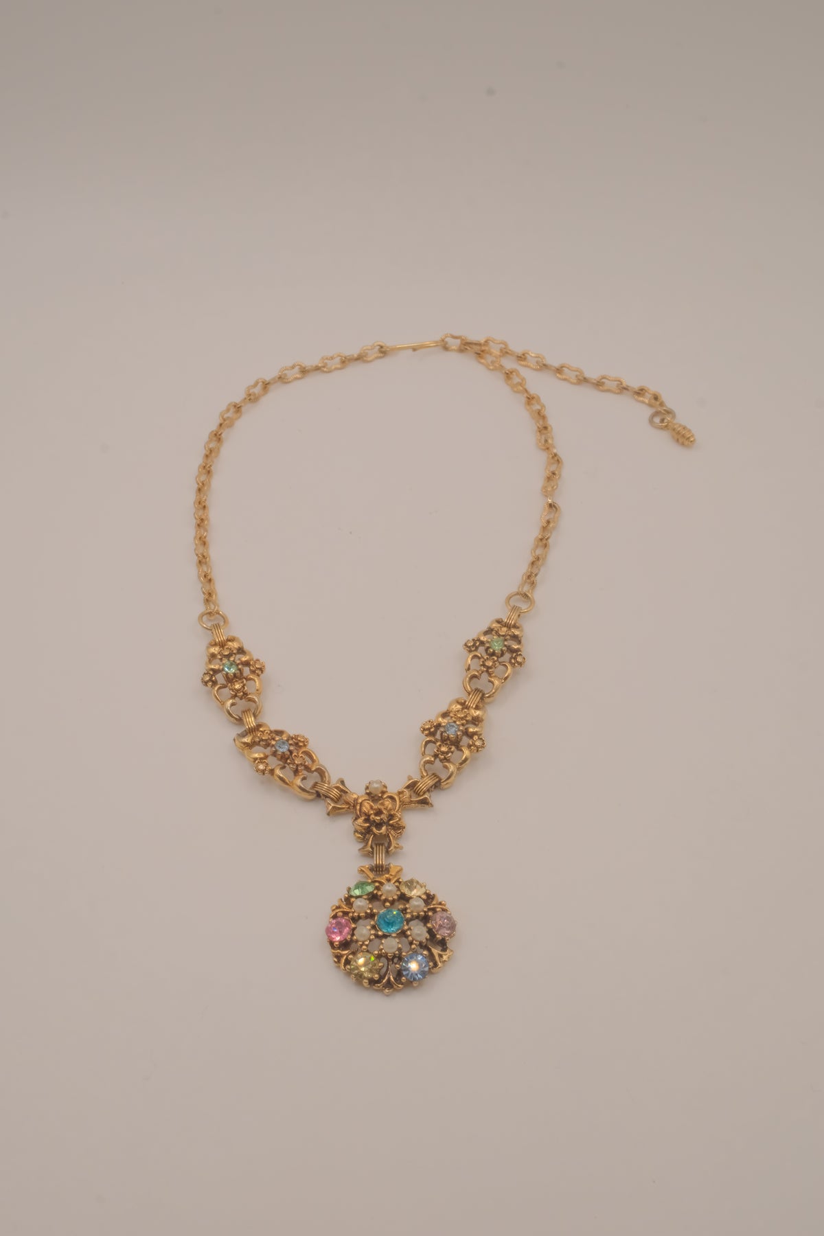 Vintage 1950s multicolor rhinestone pendant necklace