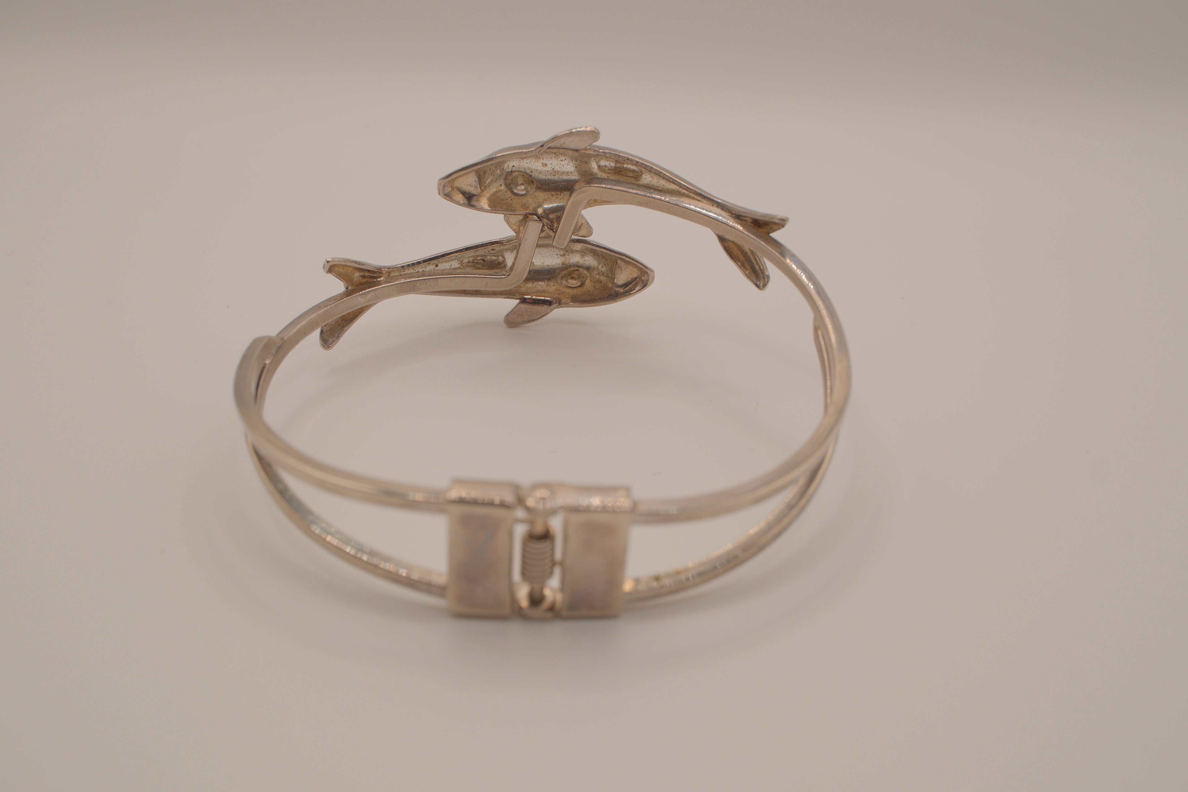 Vintage double dolphin bypass hinged bangle bracelet