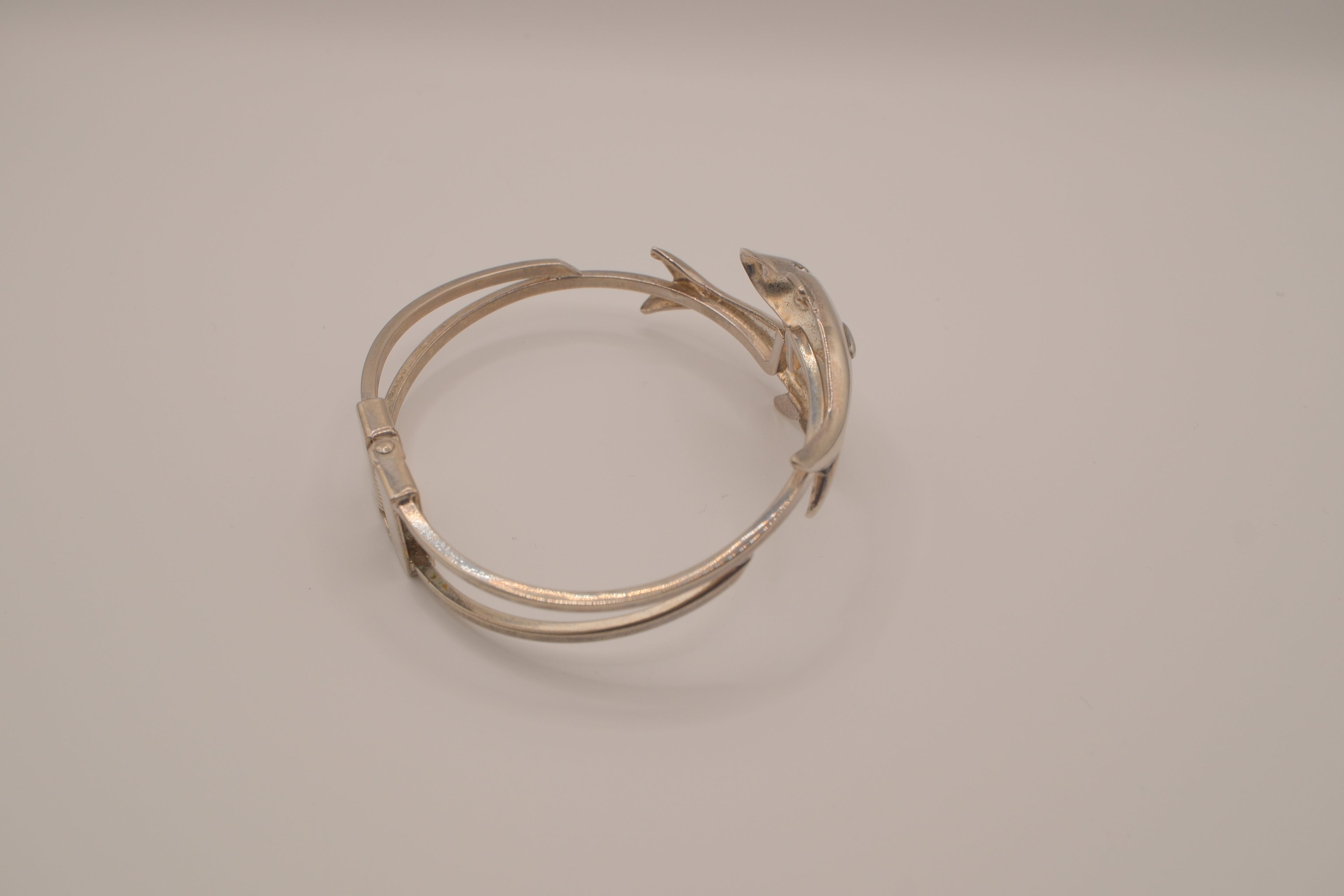 Vintage double dolphin bypass hinged bangle bracelet