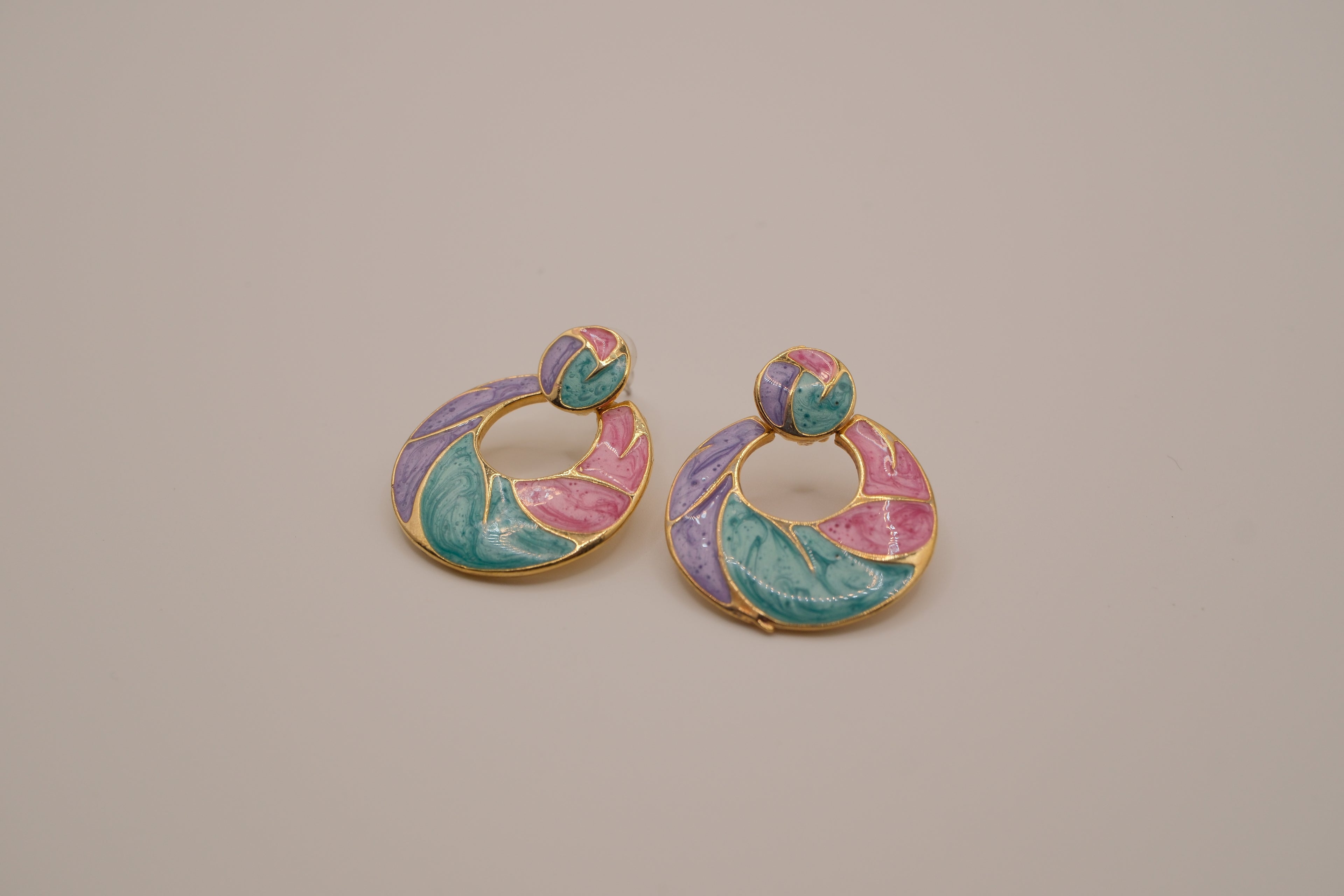 Vintage gold-tone enamel door-knocker earrings