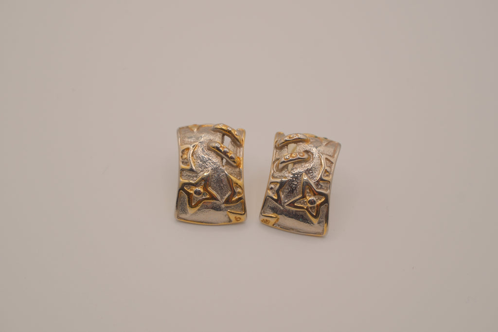 Vintage two-tone brutalist-style earring