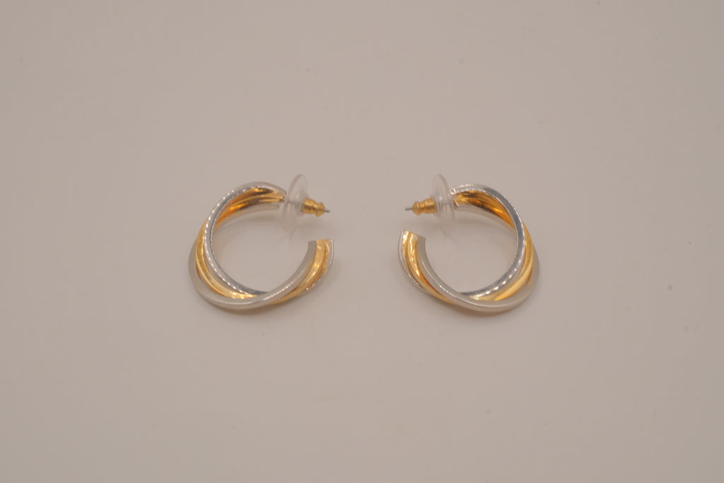Two-tone twisted hoop earring