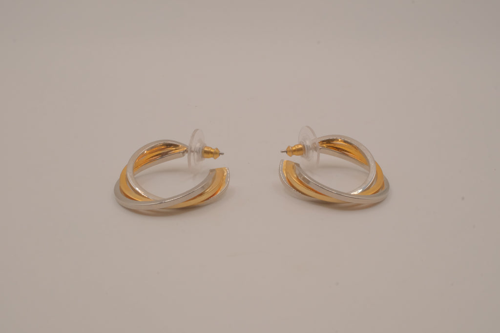 Two-tone twisted hoop earring