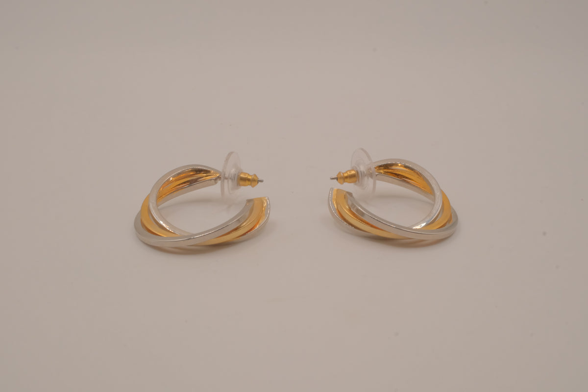 Two-tone twisted hoop earring