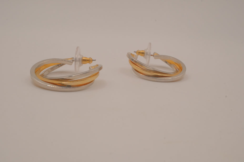Two-tone twisted hoop earring