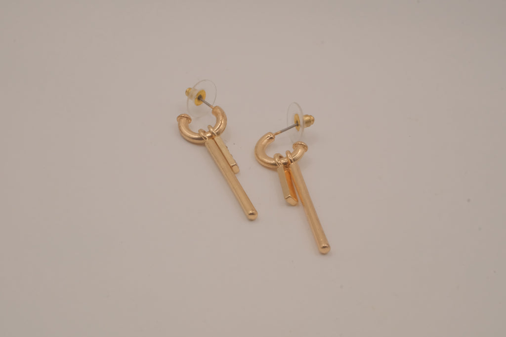 Gold tone Bar earrings with rhinestone