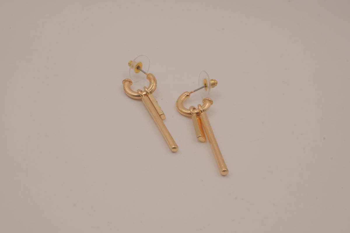 Gold tone Bar earrings with rhinestone