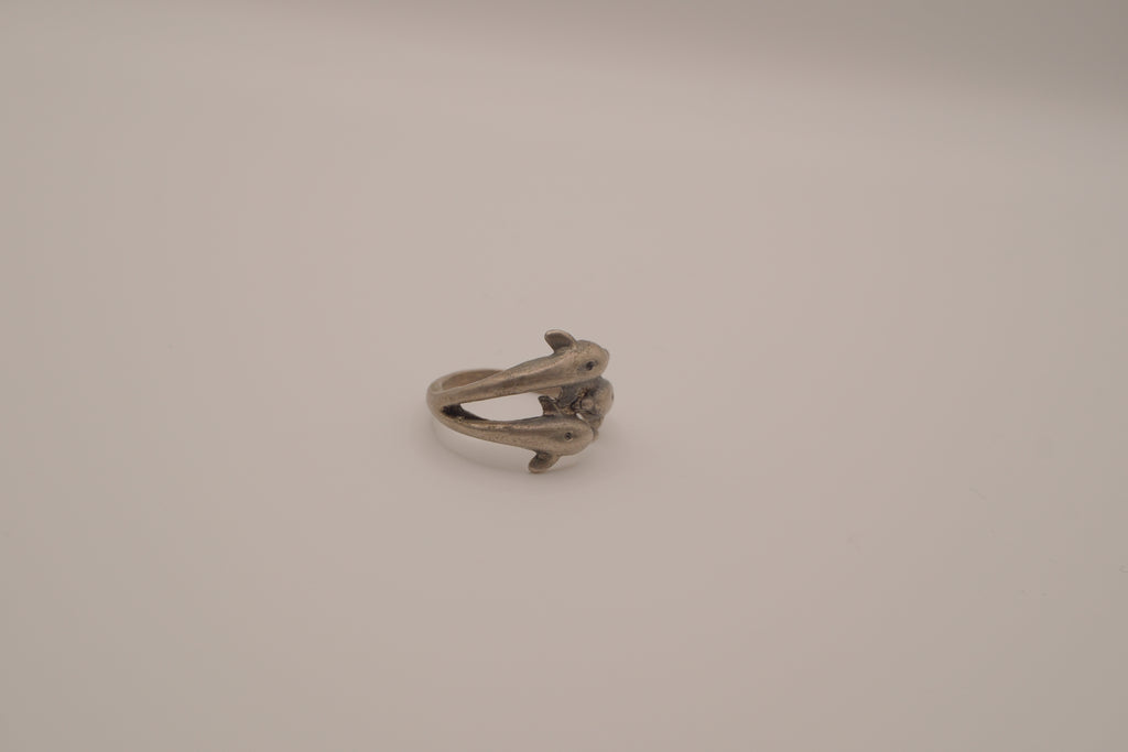 Vintage triple dolphin ring