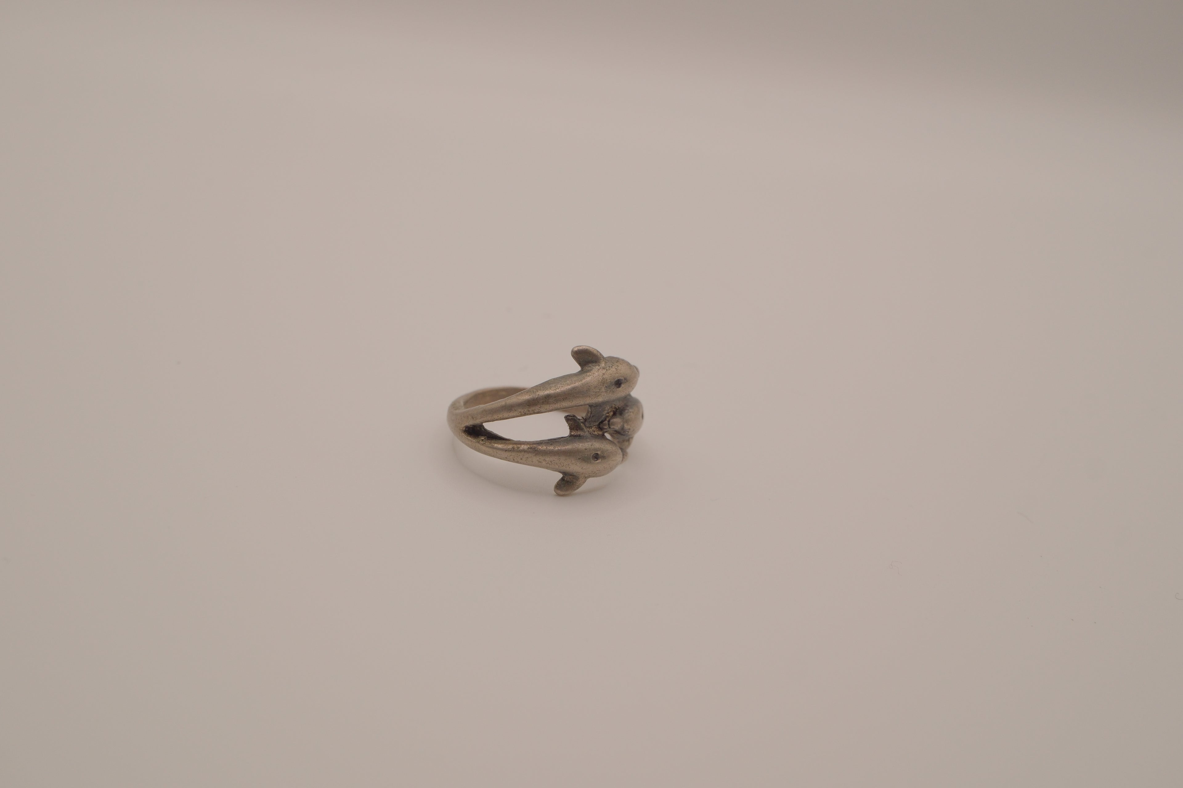 Vintage triple dolphin ring