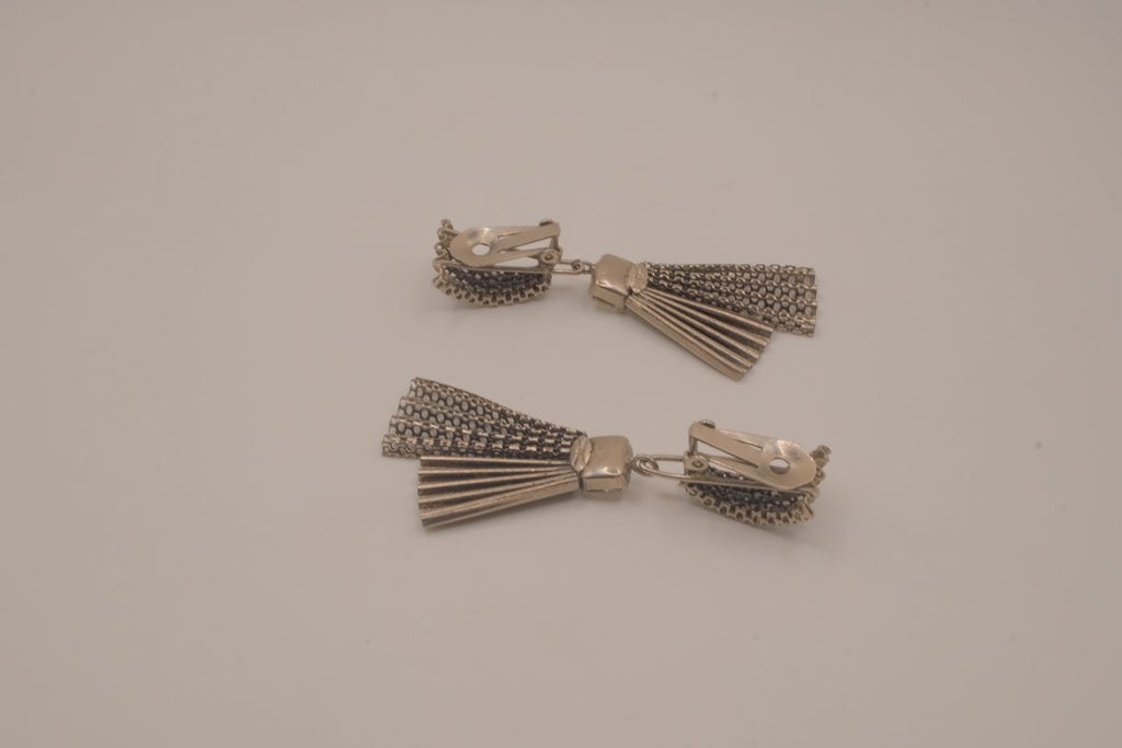 Vintage silver-tone fan and tassel clip-on earrings