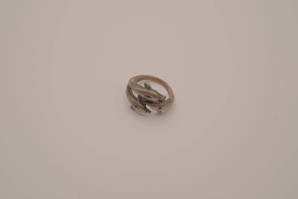 Vintage triple dolphin ring