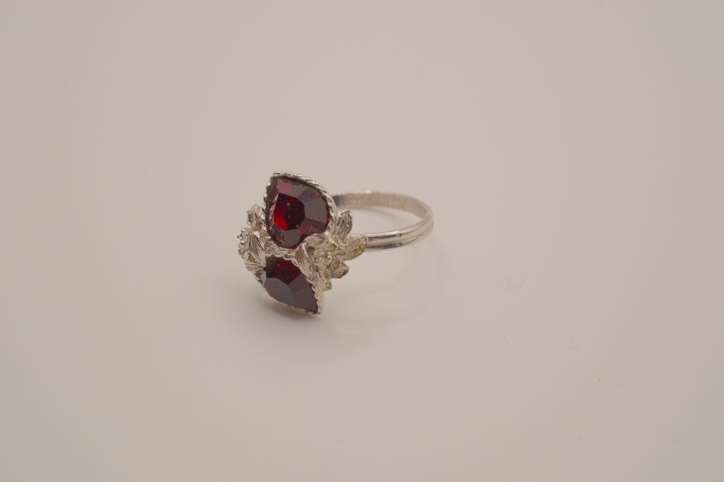 Vintage Sarah Coventry "Love Story" ring