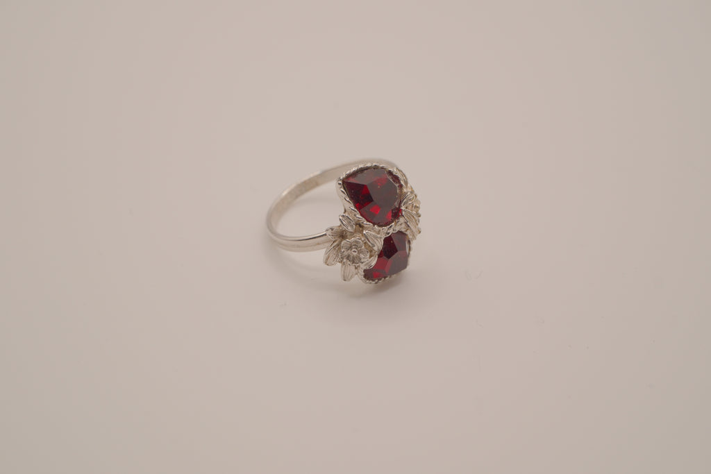 Vintage Sarah Coventry "Love Story" ring