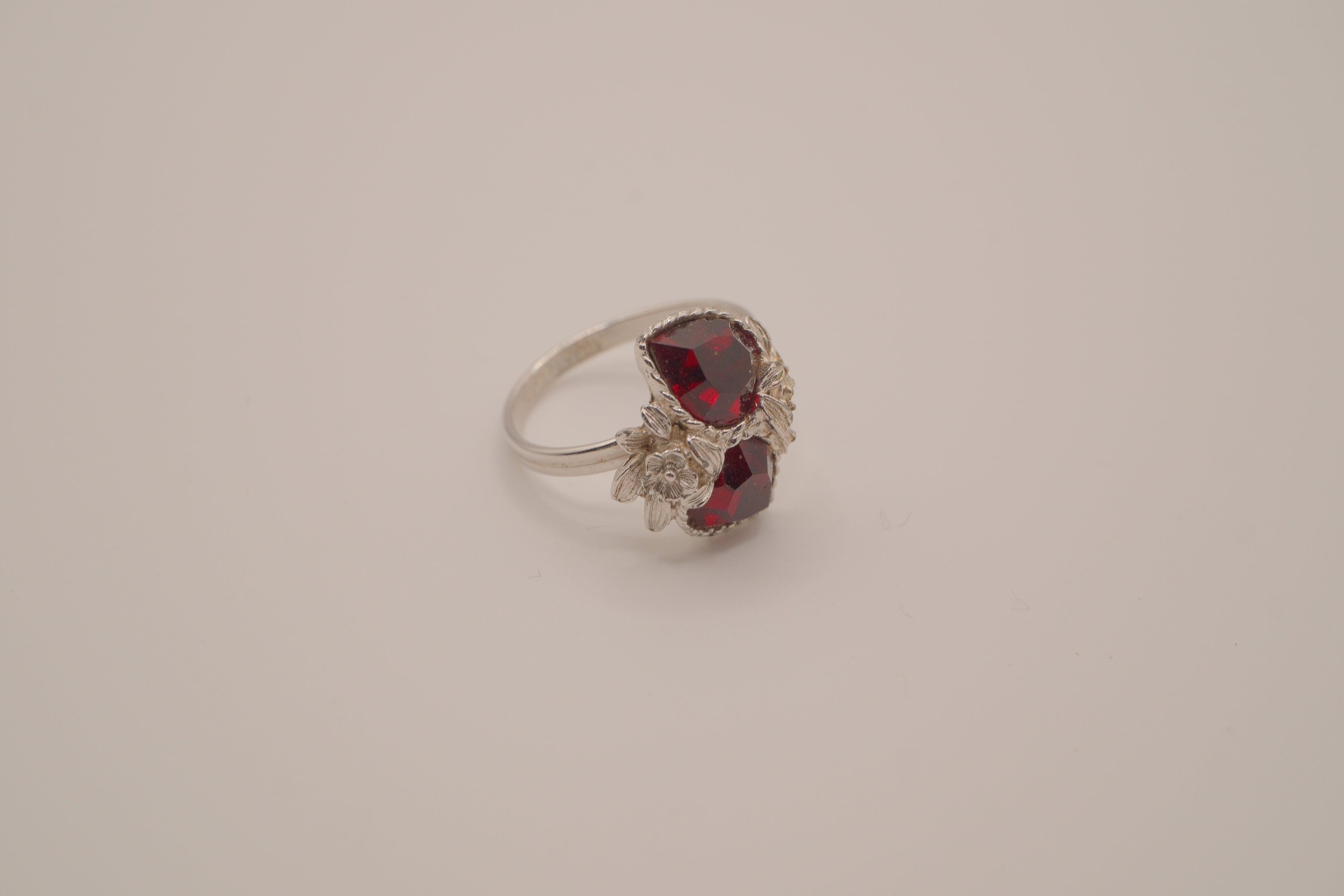 Vintage Sarah Coventry "Love Story" ring