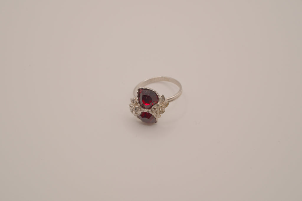 Vintage Sarah Coventry "Love Story" ring