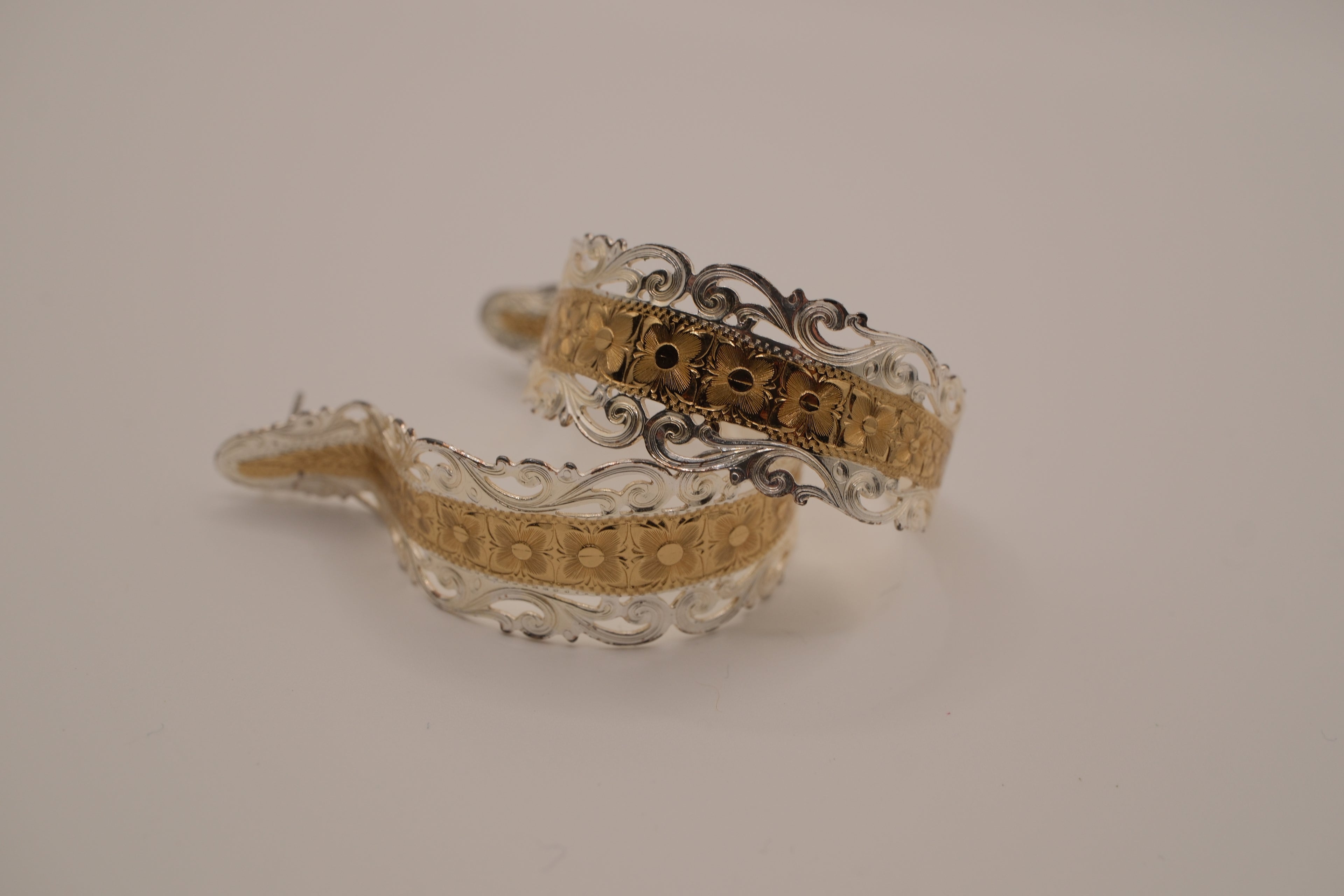 Two-tone filigree open hoop earrings