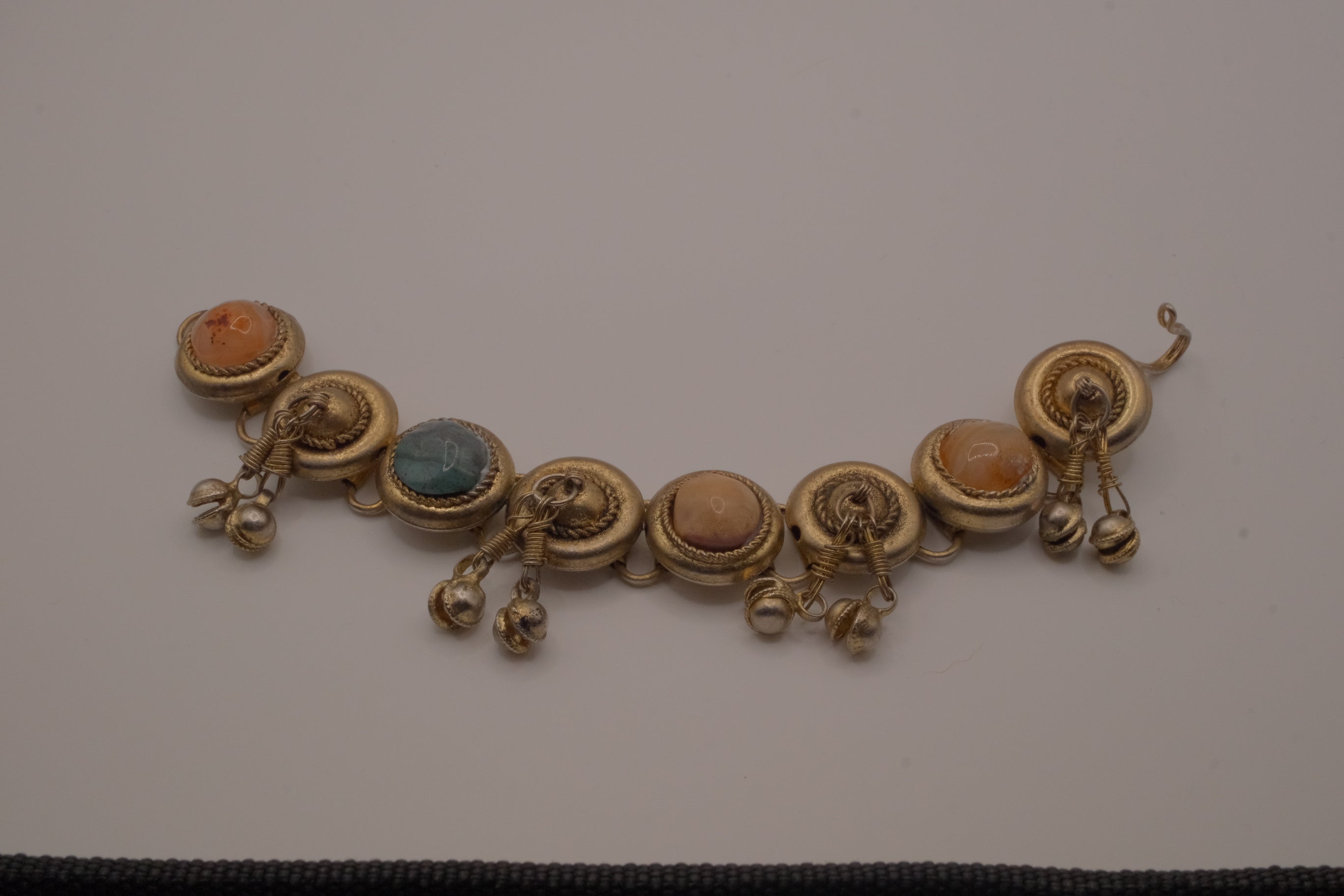 Vintage cabochon link bracelet