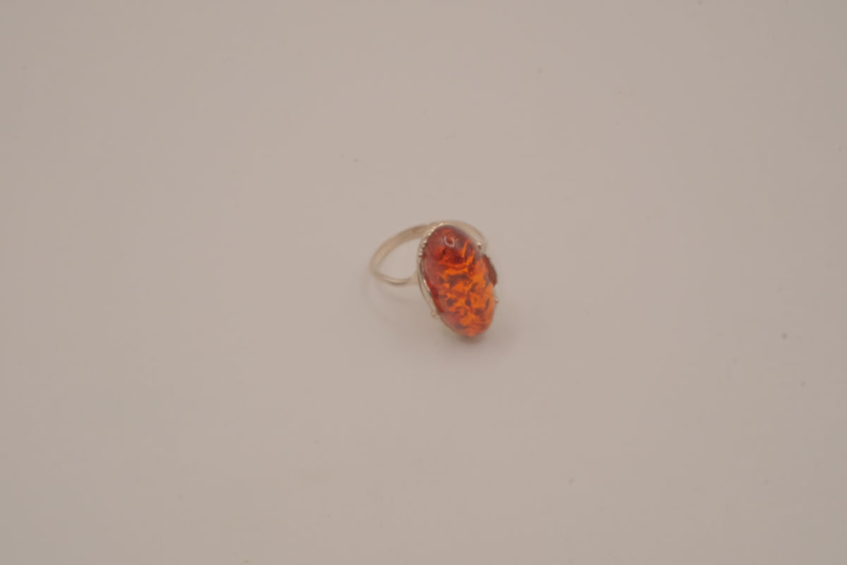 Sterling silver Classic Baltic Amber cocktail ring