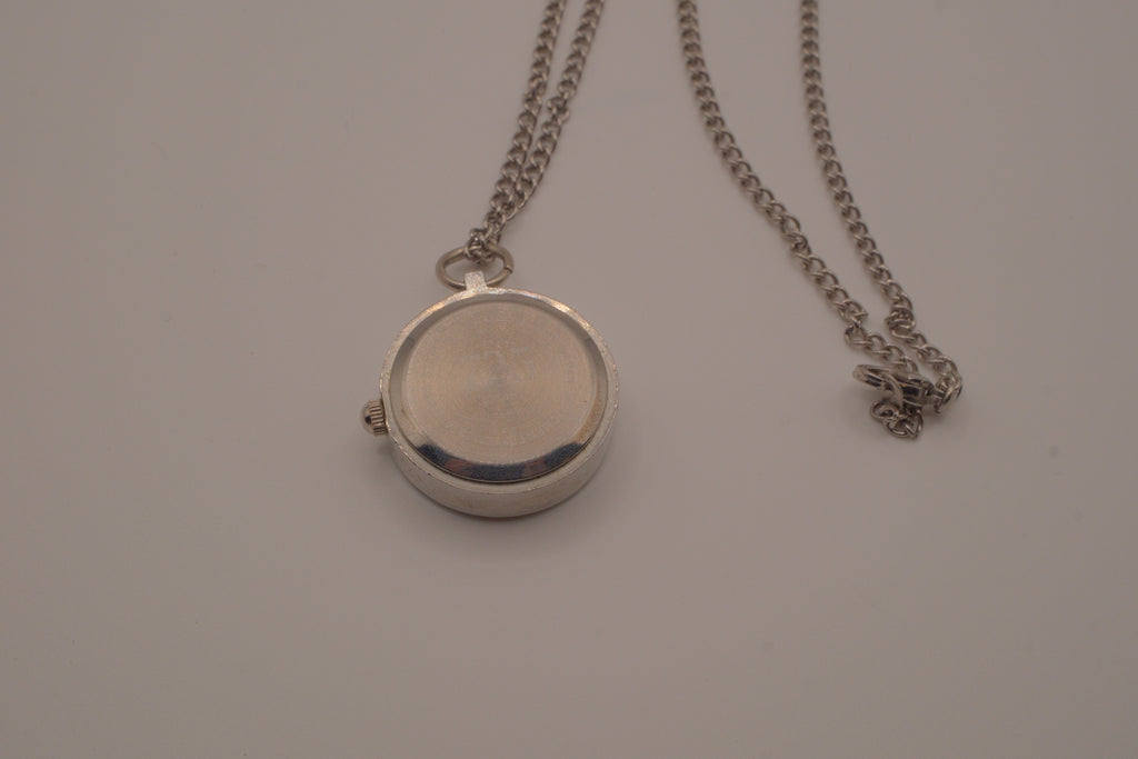 Round quartz pendant watch necklace