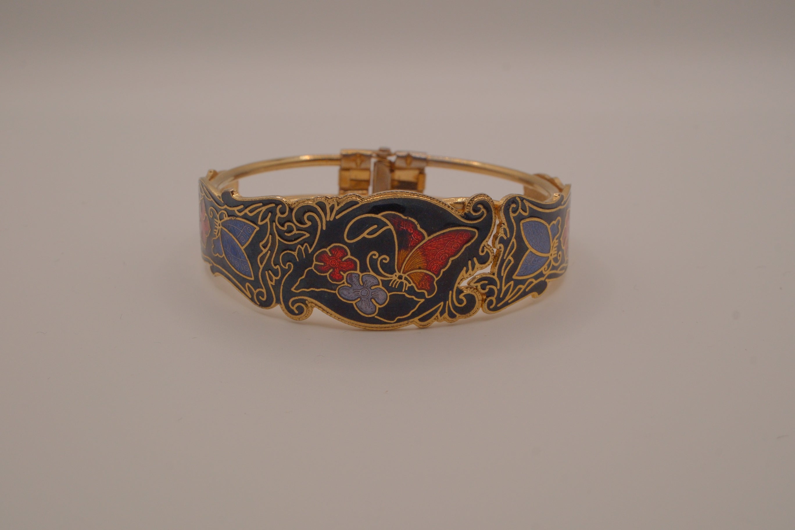 Vintage cloisonné butterfly and floral hinge cuff bracelet&nbsp;