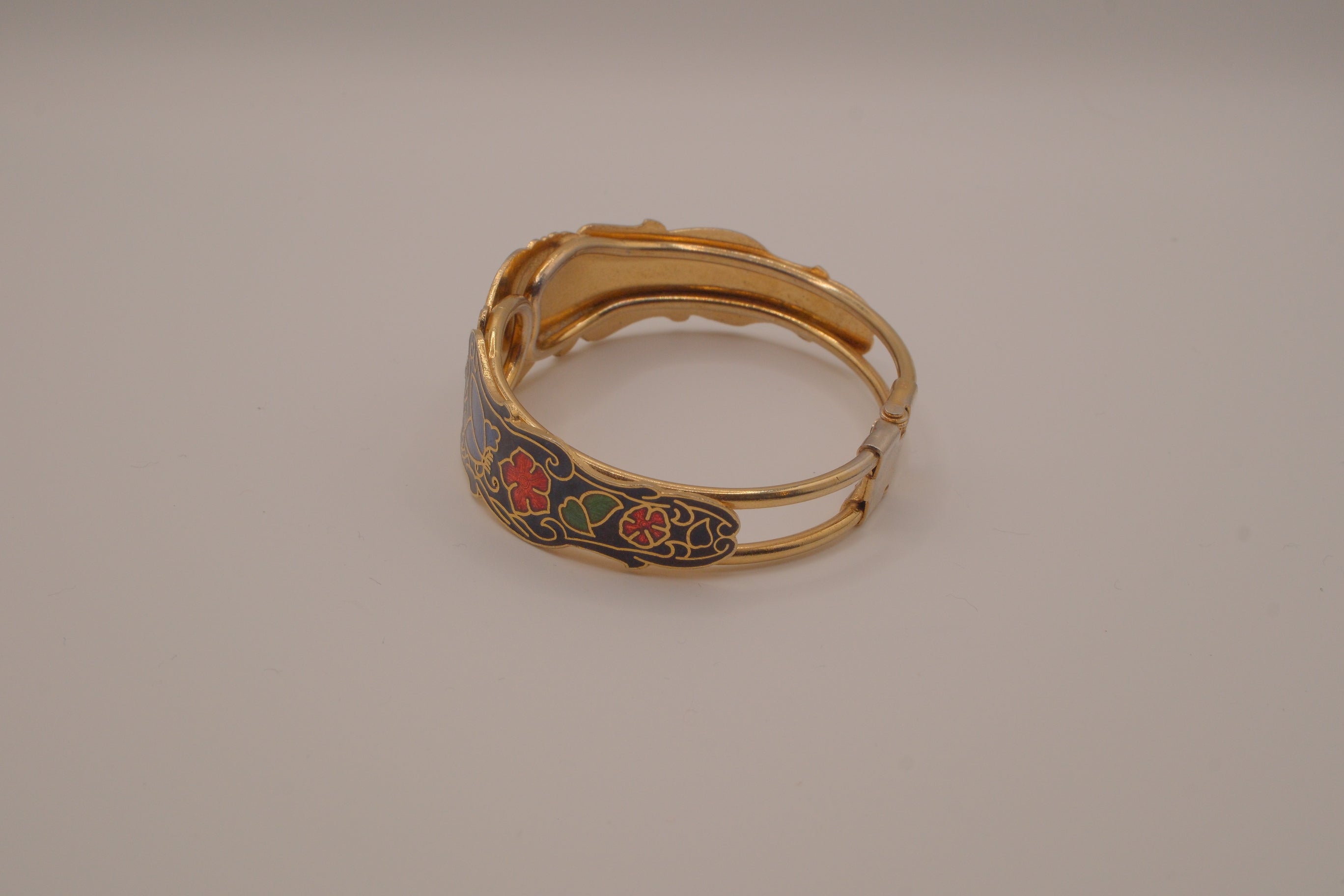 Vintage cloisonné butterfly and floral hinge cuff bracelet&nbsp;